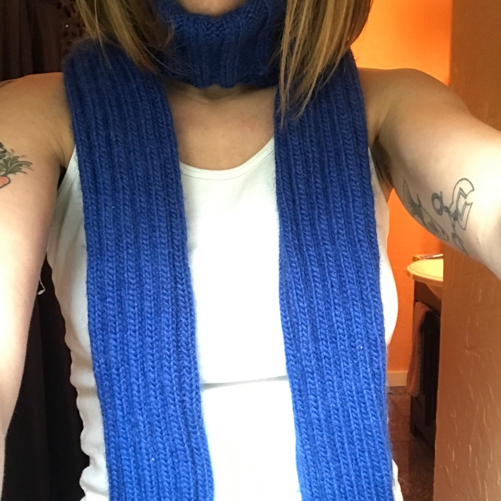 Sweater Scarf - Picture 2 of 4